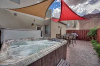 DW7 Spacious Cowboy-Themed Condo near Arches National Park With Hot Tub! - Jacuzzi