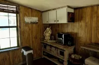 Rustic Cabin by Lake Whitney - 2-Star