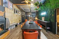 Buffalo Hallow: The ultimate reunion and retreat destination with Outdoor Fun+ - Jacuzzi