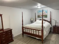 Family-Friendly 4-Bed Basement w/ Lush Yard, Views & Parking - 3-Star