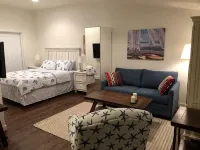 Private Studio Suite near the Beach - 무료 와이파이