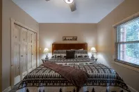 New! 4Br Lake Namakagon Cabin - Sleeps 16 - Lakefront w/ Boat Access - Wifi