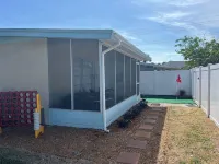 Swim Spa + Deck, 2 Blocks to Beach, Bikes + Kayaks, Surfboards + All Beach Needs - Balkon