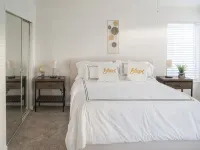 Beautiful, central located with pool and fire pit! - พร้อมWifi