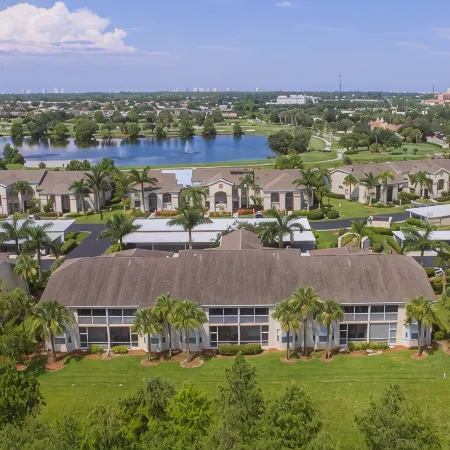 Gorgeous Newly Furnished Condo in Gated Golf Course of Stoneybrook