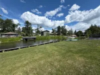 Dockside Retreat on the Canal on Lake Bemidji- 4BR, 3BA-Hot Tub-Fireplace! - Boutique
