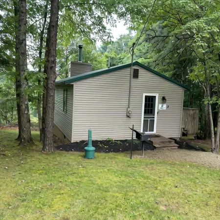 Button Buck Sleeps 4, or Rent All 4 for 20. Horseback Riding Across the Rd!