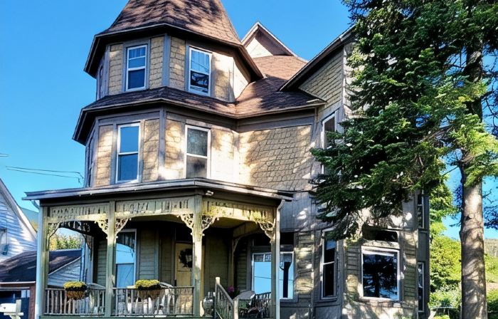 Plan for Summer Fun and Fall Color Viewing.  Plenty of Room for the Family.