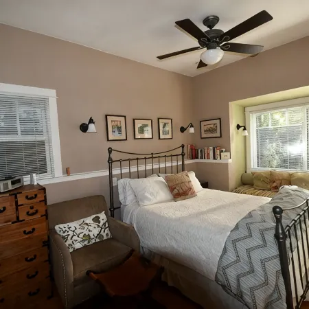 Delightful Cottage in Central Eugene