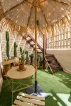 SPECTACULAR 3 BEDROOMS HOUSE, 2 PRIVATE TERRACES.<br> - Bungalow