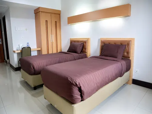 Ratu Duo Hotel - bar