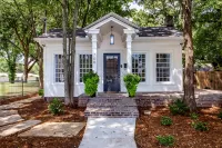 Hip and Historic Home Awaits You!  Stroll downtown/Steps away from UCA and CBC - 4-Star