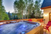 Spacious Home, 2 Living Areas, Jacuzzi Hot Tub, Mountain Views, & Close to Town! - 마운틴 뷰