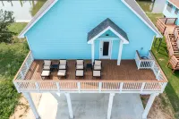 Fisherman's Paradise Retreat - Tesla Charger - 4-Star