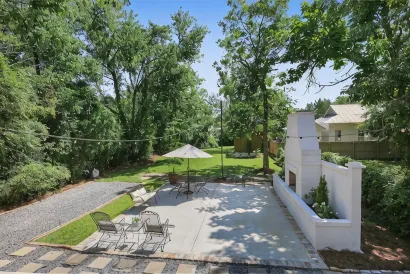 Blume Cottage-Historic 2Br Getaway, Walk to Lake Pontchartrain & Cafe's