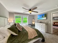 KY Lakeshore Retreat -Waterfront Views, Dock, Deck, Large Parking -NEW 2024 - 4 étoiles