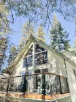 Hibernation Station Peaceful Cabin Retreat - Fireplace, Hiking, Blue Lake Spring - Gym