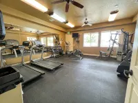 Super cute, family friendly, pool, rec room, near Zion, Bryce, & Shakespeare - Træningscentre