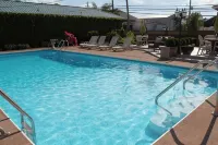 Willow Bend Motel - Pools