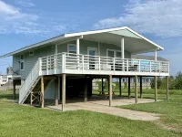 Pet Friendly Cottage - Gulf Views - 5 Min walk to Beach loop Hotels near West End