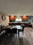 Indoor Fish Cleaning - Darts - Poker - Newly Remodeled - 4-Sterne