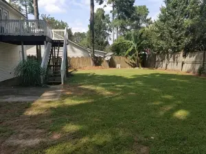溫馨兩層房屋，帶寬敞後院