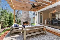 Family Retreat, 3Br Each with Ensuite, Lakeside Community - Wifi