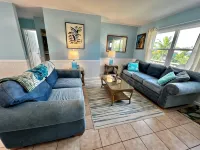 Aly’s Hideaway: Exceptional Value -  2Br Green Turtle Cay Home with Dock Slip - WiFi