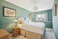 Sophie's Barn - 2-Star