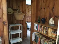Cape Cod Pond Cottage - 홈스테이