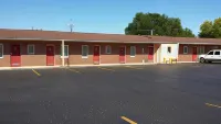 American Inn - parking