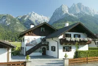 Frühholz—The Vacation Home, 5-Star "Waxenstein" Apartment in Grainau, Large Loggia - Wifi