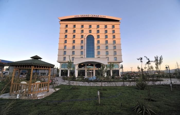 Grand Cenas Hotel