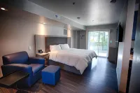Z Loft Extended Stay Hotel - parking