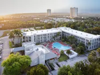 La Quinta Inn & Suites by Wyndham Ft. Myers-Sanibel Gateway - 2-Star