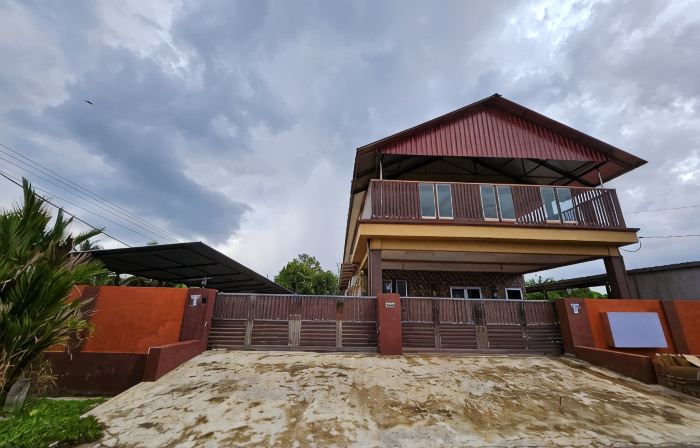 The Blue Guest House, WiFi, Free Parking, Aulong