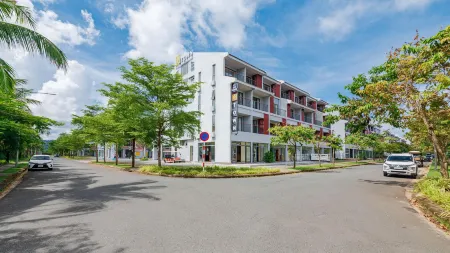 Luxy Park Hotel & Apartments - MTown