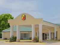 Super 8 by Wyndham Brinkley Hotels in Brinkley