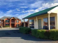 Sheffield Motor Inn Hotels in 