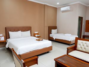 Mr J Suites Hotel Tegal