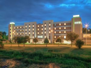 Home2 Suites by Hilton Bloomington Normal