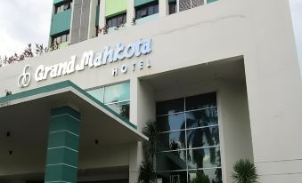 Grand Mahkota Hotel