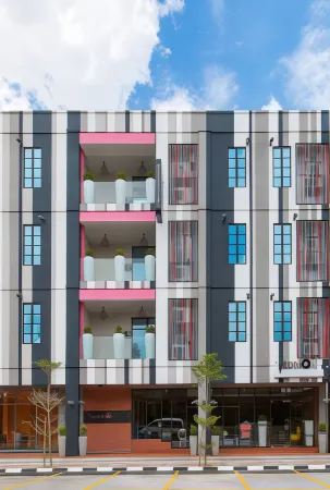 The Youniq Hotel, KLIA T1, KLIA T2