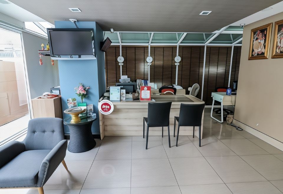 3. 더 아임 사톤 ..