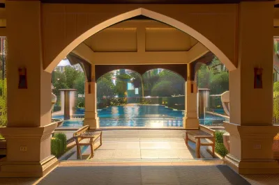 Avalon Beach Resort Hotel in zona Dongtan Beach