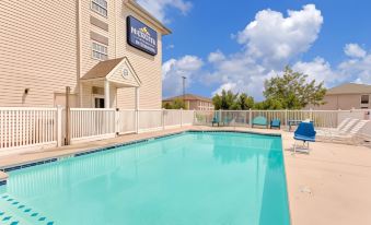 Microtel Inn & Suites by Wyndham Augusta Riverwatch