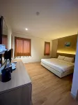 Lovina Inn - Nagoya Batam