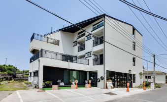6pm Pension - Housity