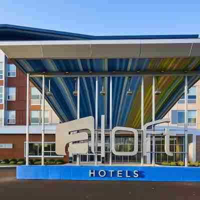 Aloft Cleveland Airport Hotel Exterior