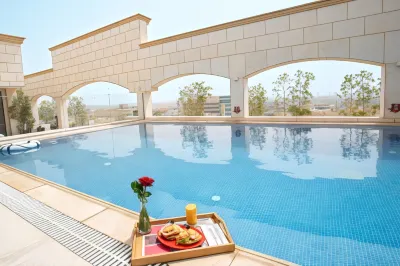 فندق انترسيتي Hotels near اسواق الديرة